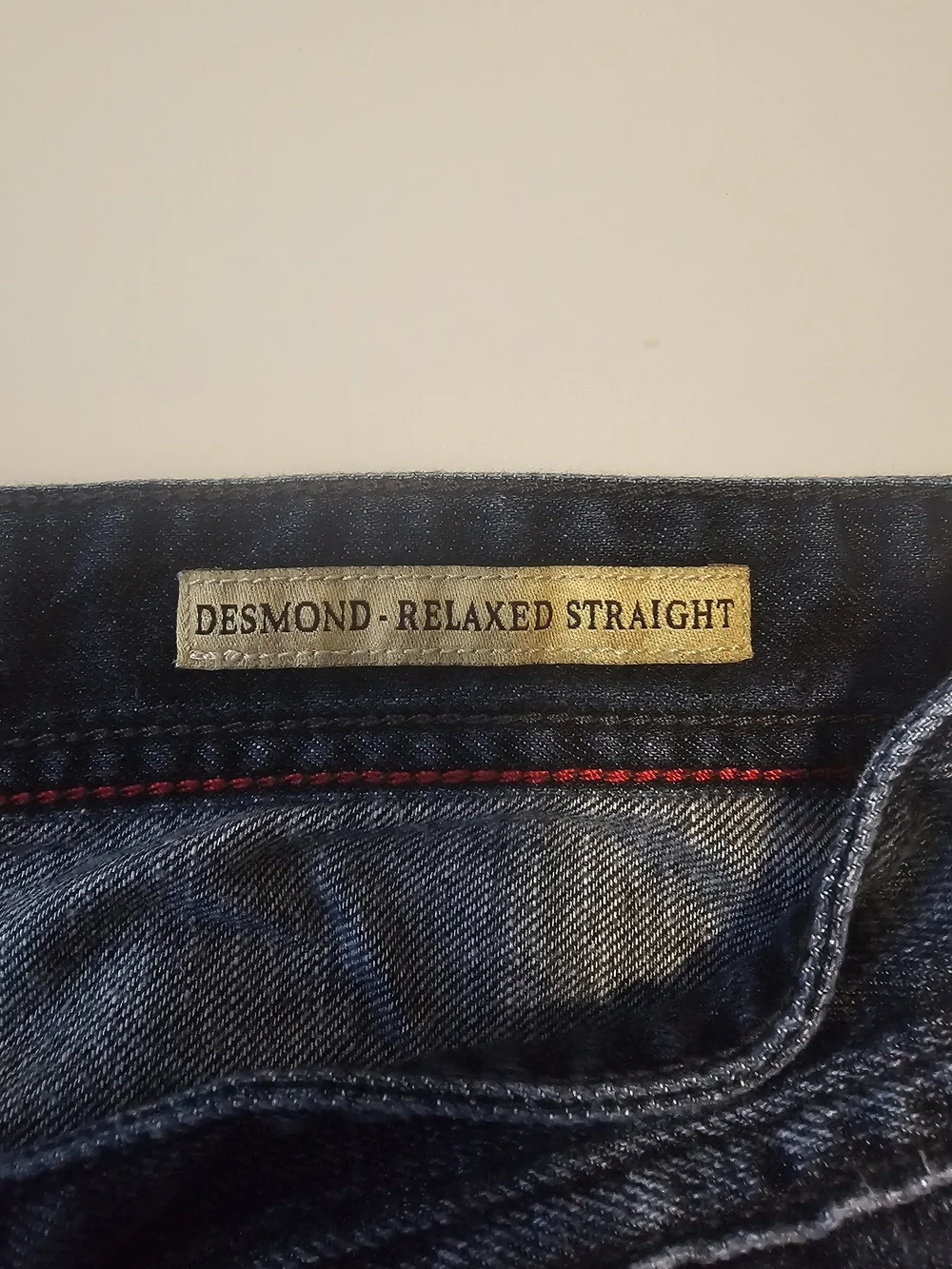 Guess Men's Desmond Relaxed Straight Jeans in Dark Blue Wash Sz 36 - Picture 12 of 16